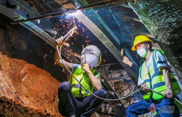 00303037044_d08e146d 00303037044_d08e146d