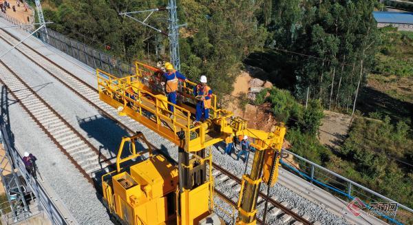 00303037045_80b058f2 00303037045_80b058f2