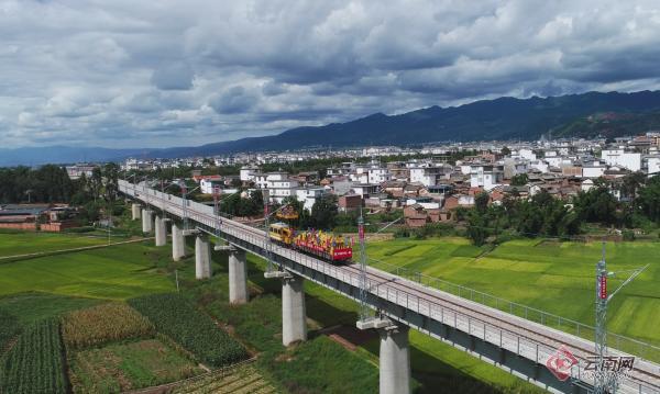 00303037048_4b1aee89 00303037048_4b1aee89