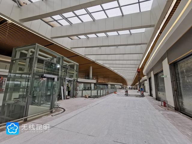 昆明長水國際機場S1衛(wèi)星廳主體完成 明年五一可投入使用 (來源:無線昆明)1.jpg