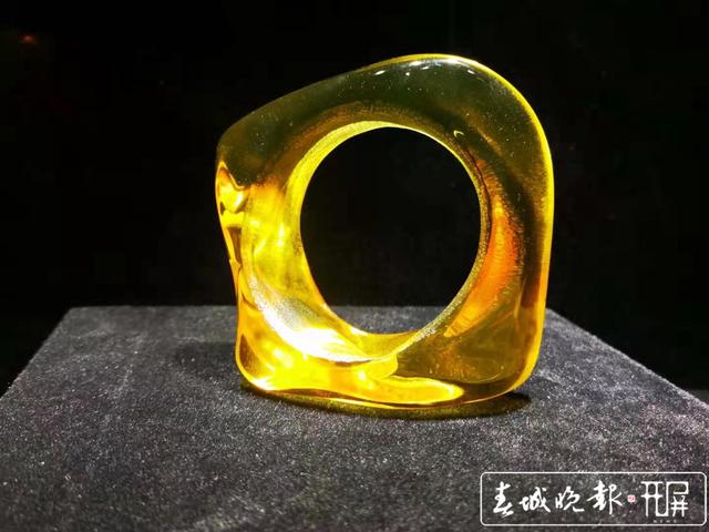 波蘭琥珀（春城晚報-開屏新聞記者 張勇 攝