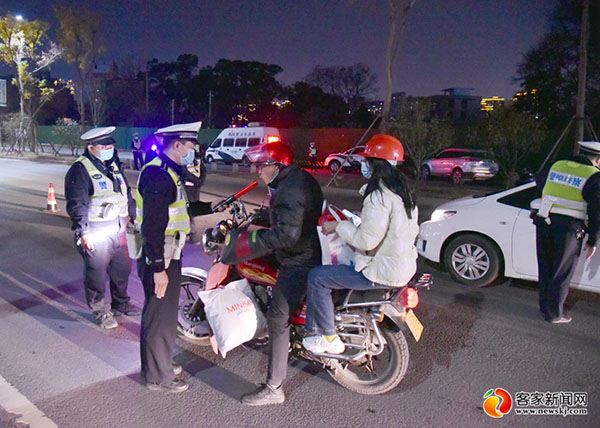 00300125148_27556a81