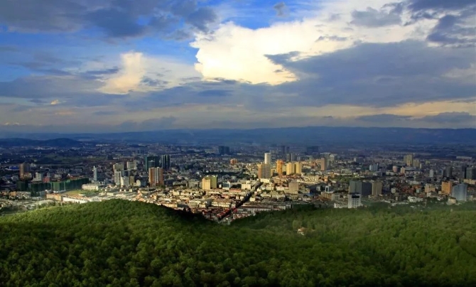 曲靖城區(qū) 杜明 攝