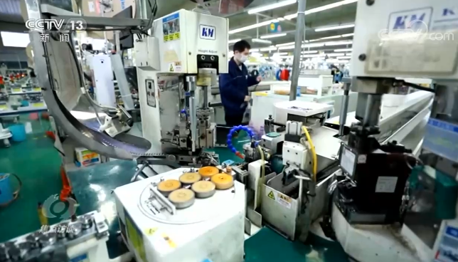 焦點(diǎn)訪談丨中國曲線！這是我見過最漂亮的“V”