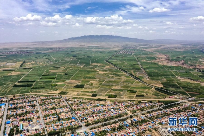 (新華全媒頭條·百萬(wàn)大移民·圖文互動(dòng))(3)從大山深處到大河之畔——寧夏持續(xù)移民百萬(wàn)“拔窮根”啟示
