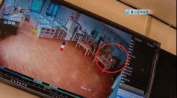 只因吃飯慢，5歲男童被老師踢傷？