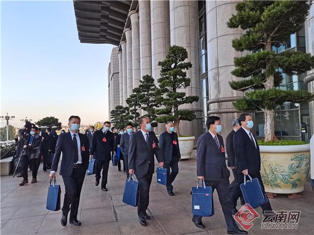 政協(xié)云南省第十二屆委員會(huì)第四次會(huì)議開(kāi)幕會(huì)