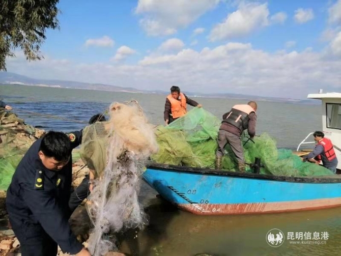 e9073e1b856f3e5d41571db26a26687 e9073e1b856f3e5d41571db26a26687