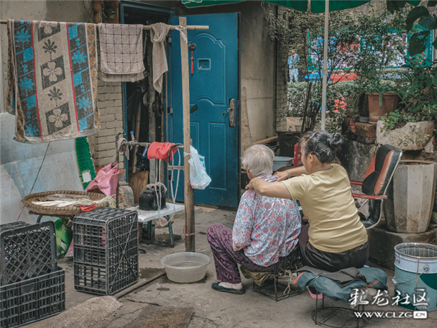 16137046837539716439619844317_5560