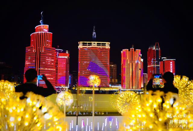 昆明夜景(龍宇丹 攝)