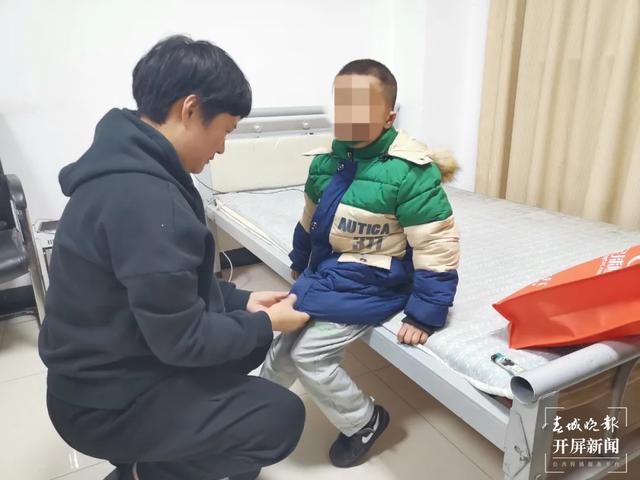 女法官 費(fèi)丹藝2.jpg