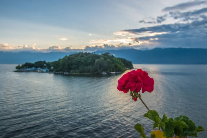 洱海(資料圖)張成 攝