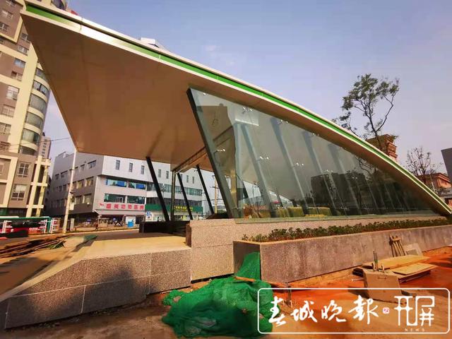 步行電梯就位 昆明地鐵5號線部分站點開始機(jī)電安裝