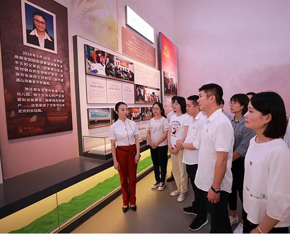 超1800人犧牲在脫貧攻堅(jiān)一線 那些留在我們心中的扶貧英雄