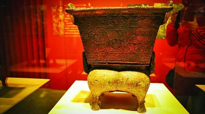 北白鵝墓地出土文物亮相山西考古博物院