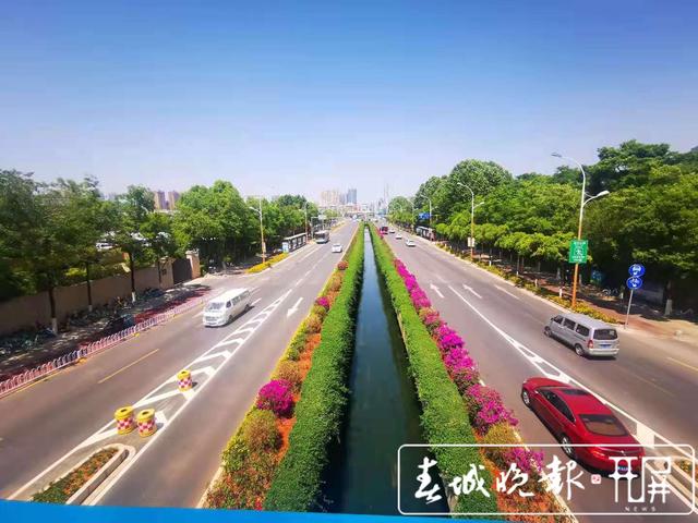 昆明這三地新建天橋咋樣了？ 西福路上的已投用，過(guò)街少走1.2公里更安全……春城晚報(bào)-開(kāi)屏新聞?dòng)浾?張勇 攝影報(bào)道