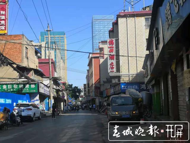 近半商鋪閉店，村民已領(lǐng)補(bǔ)償款……昆明這個(gè)城中村拆遷了 春城晚報(bào)-開屏新聞?dòng)浾?阿芳