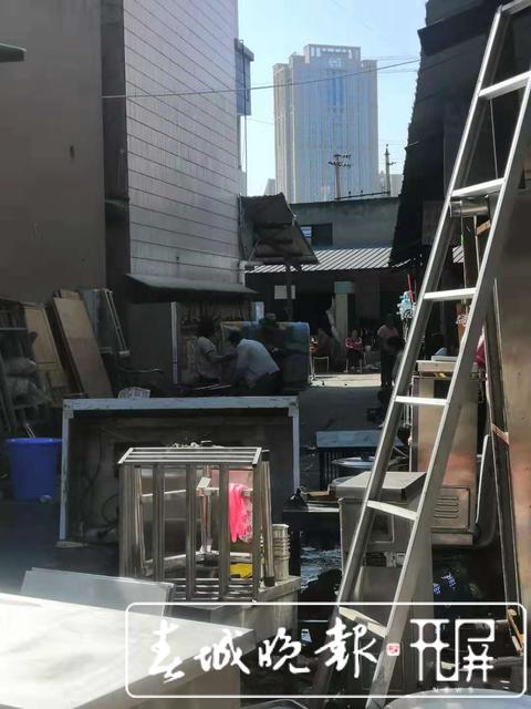 近半商鋪閉店，村民已領(lǐng)補(bǔ)償款……昆明這個(gè)城中村拆遷了 春城晚報(bào)-開屏新聞?dòng)浾?阿芳