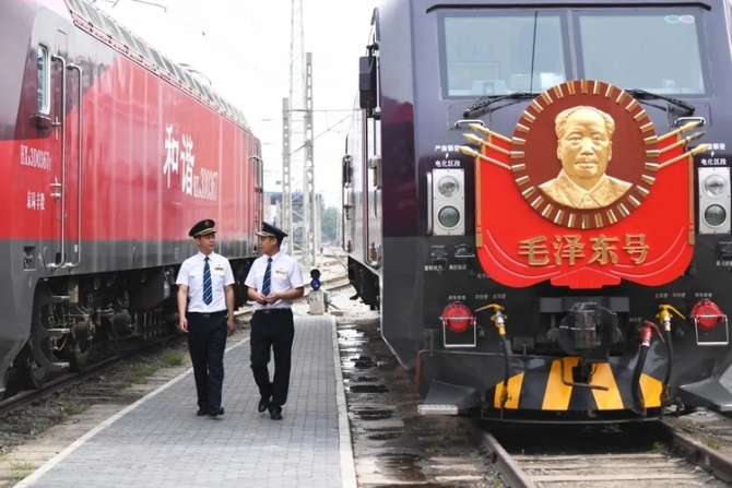 慶祝建黨百年，發(fā)現(xiàn)最美鐵路再出發(fā)！