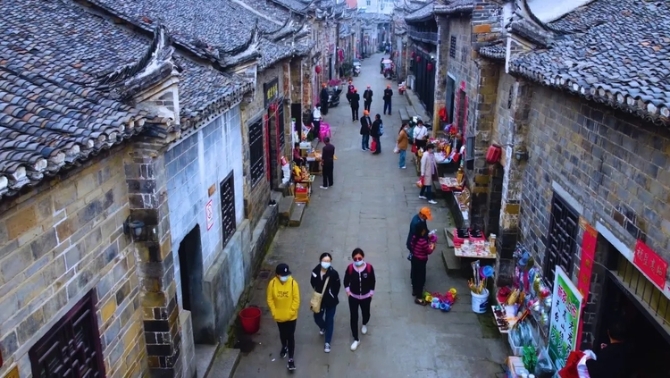 慶祝建黨百年，發(fā)現(xiàn)最美鐵路再出發(fā)！