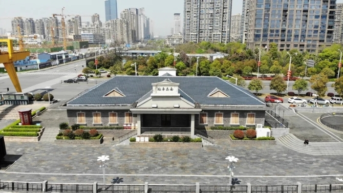 慶祝建黨百年，發(fā)現(xiàn)最美鐵路再出發(fā)！