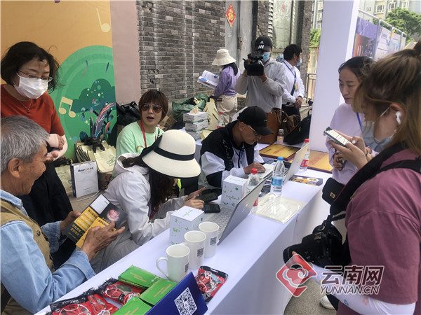 00303658658_e3ee23cb 00303658658_e3ee23cb