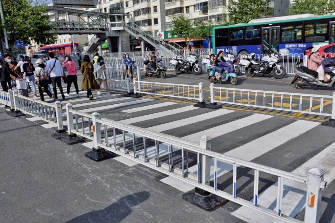 640.webp (6) 640.webp (6)