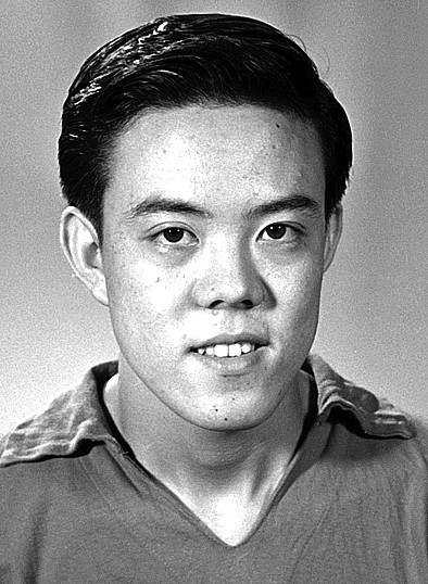 容國團:為中華體育拼搏 容國團:為中華體育拼搏