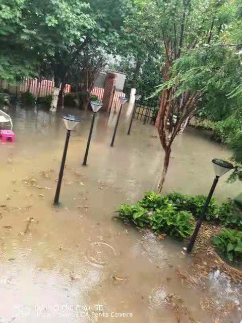 昆明這個小區(qū)又被淹了(供圖)