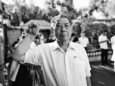 沙勒克江·依明入黨記