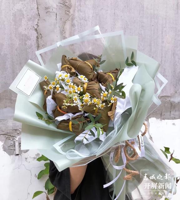 昆明不少商家推出特色粽子