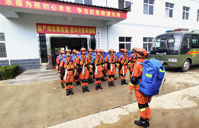 緊急拉練集合 緊急拉練集合