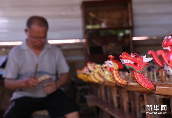 “掌上”龍船 指尖傳承1 “掌上”龍船 指尖傳承1