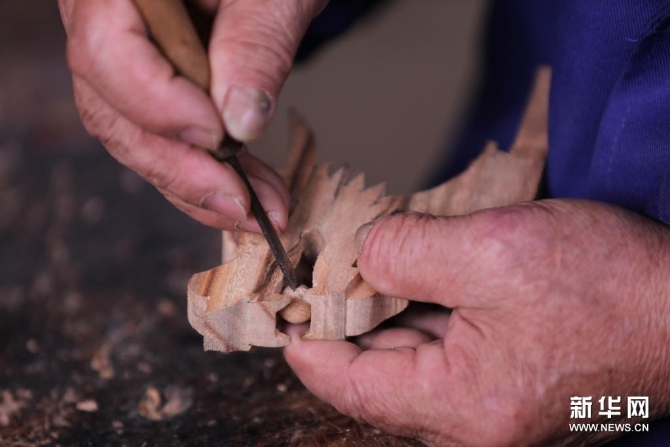 “掌上”龍船 指尖傳承5 “掌上”龍船 指尖傳承5