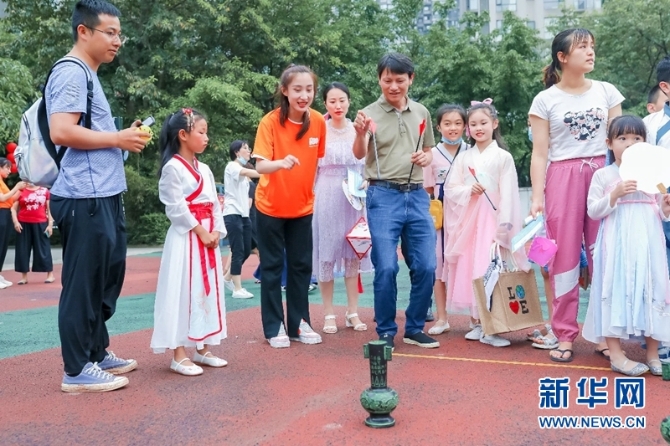 “中華文化 點(diǎn)亮東坡”傳統(tǒng)文化大課程沉浸式體驗(yàn)活動舉行2