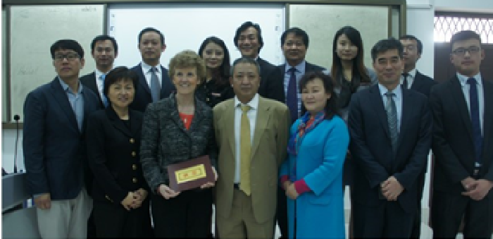 我校與美國(guó)皮爾斯大學(xué)合作辦學(xué)