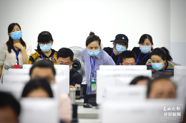 注意！2021云南高考錄取最低控制線6月23日左右公布 春城晚報-開屏新聞記者 羅南 文 龍宇丹 攝