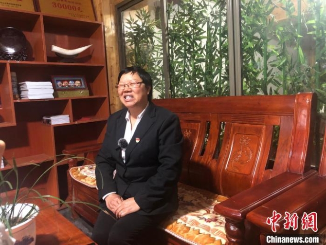 【網(wǎng)絡(luò)媒體革命老區(qū)行】紅軍后代“百靈鳥”江滿鳳：傳承井岡山精神是我的責(zé)任