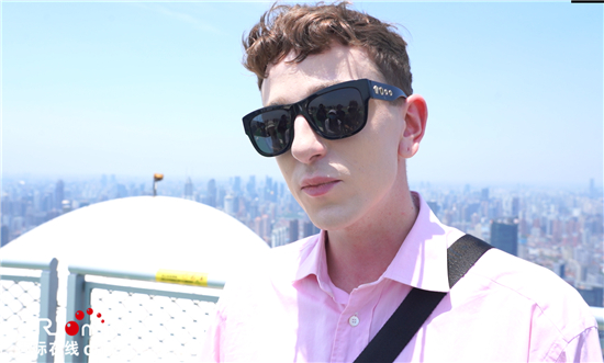 網(wǎng)紅博主打卡魔都 聆聽“當紅”地標里的上海故事 網(wǎng)紅博主打卡魔都 聆聽“當紅”地標里的上海故事_fororder_微信圖片_20210622224915_副本