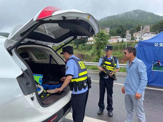 daa0b999bb8f99775e30473e0412bac daa0b999bb8f99775e30473e0412bac