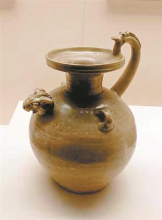 正在廣州熱展的它們是現(xiàn)代茶壺的“源頭”