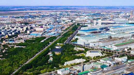 傳統(tǒng)產(chǎn)業(yè)“脫胎換骨”　新興產(chǎn)業(yè)“強(qiáng)筋壯骨”1