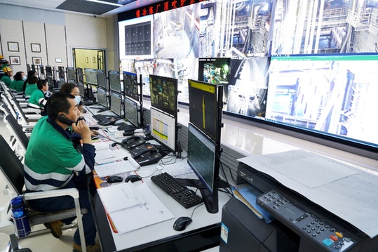 傳統(tǒng)產(chǎn)業(yè)“脫胎換骨”　新興產(chǎn)業(yè)“強(qiáng)筋壯骨”2