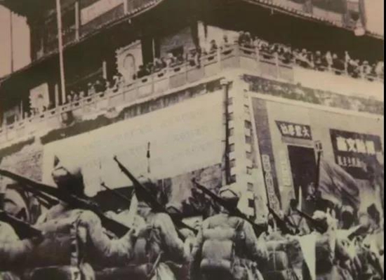 解放軍進(jìn)入昆明城 解放軍進(jìn)入昆明城