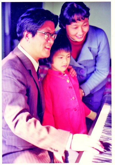 億萬人民縱情唱 改革開放贊歌揚 億萬人民縱情唱 改革開放贊歌揚