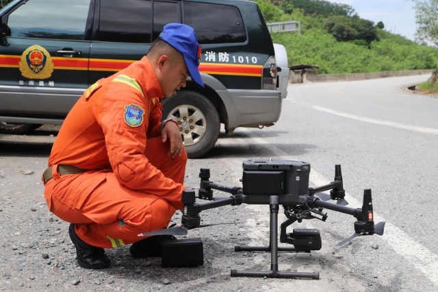 北移亞洲象群從紅河州石屏縣遷移至玉溪市元江縣（云南省森林消防總隊供圖）