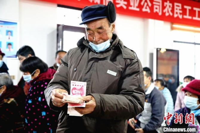 資料圖：茶農(nóng)數(shù)錢?！∏裰緹N 攝
