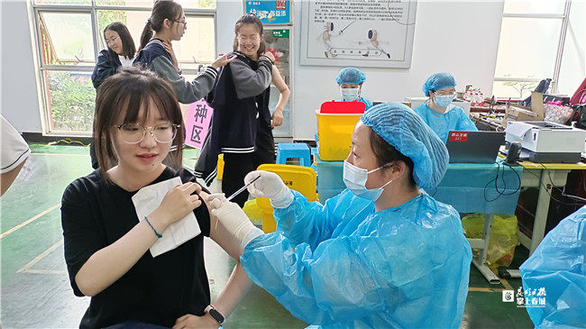 eeAMGcpQ86 eeAMGcpQ86