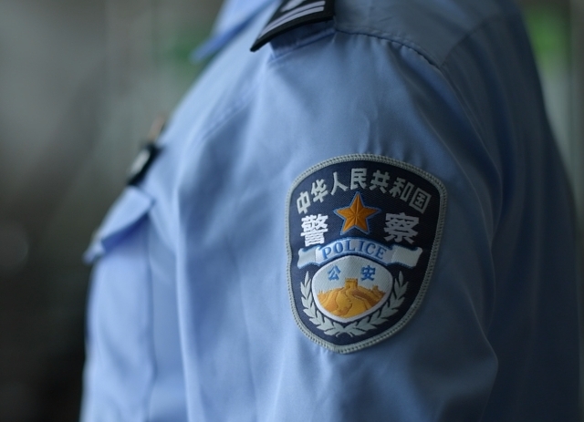 云南這對父子兩代“軍轉(zhuǎn)警”:“我漸漸成為了你”(供圖)