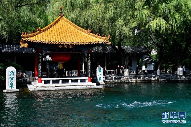 濟(jì)南趵突泉再現(xiàn)“趵突騰空”勝景